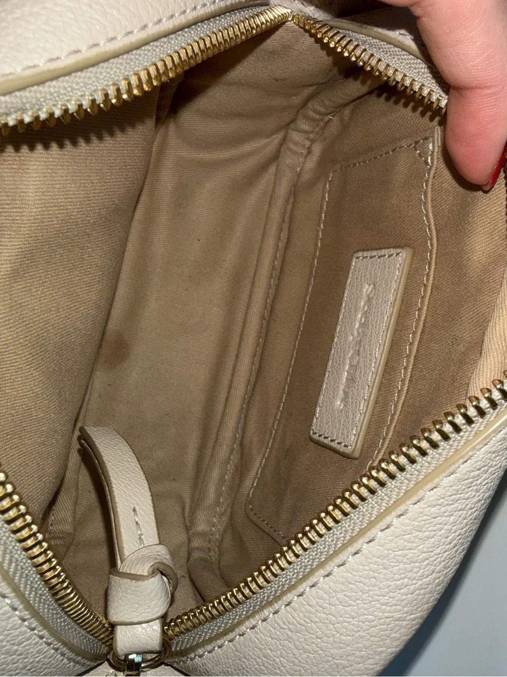 See by Chloe Camera Crossbody - Picture 7 of 9